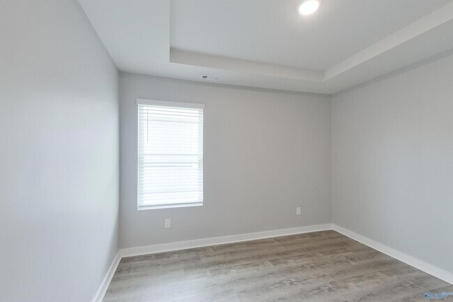 Building Photo - 6405 Upchurch Dr