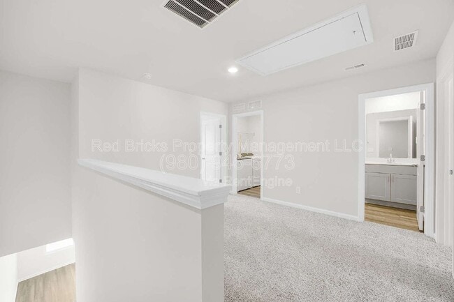 Building Photo - 5543 Worrell Wy