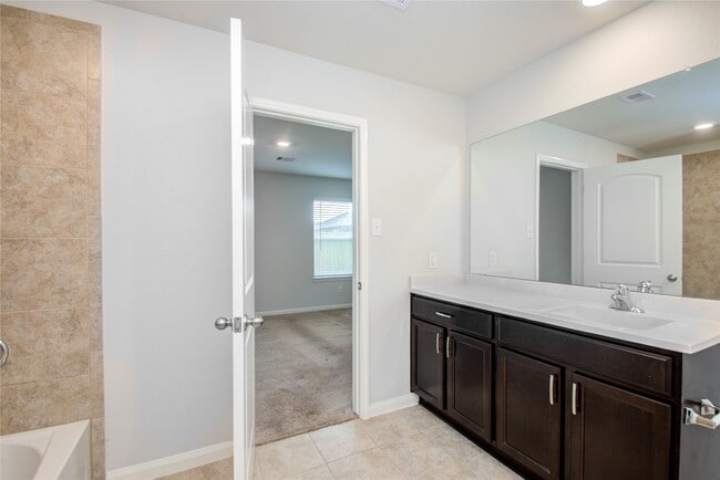 Building Photo - 6222 El Topacio Dr