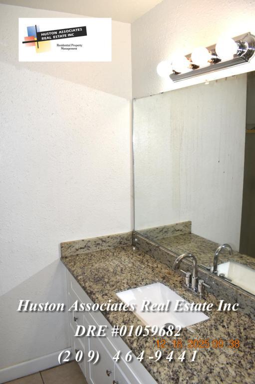 Building Photo - 1134 Porter Ave