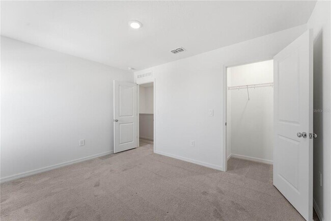 Building Photo - 5670 Nispero Wy