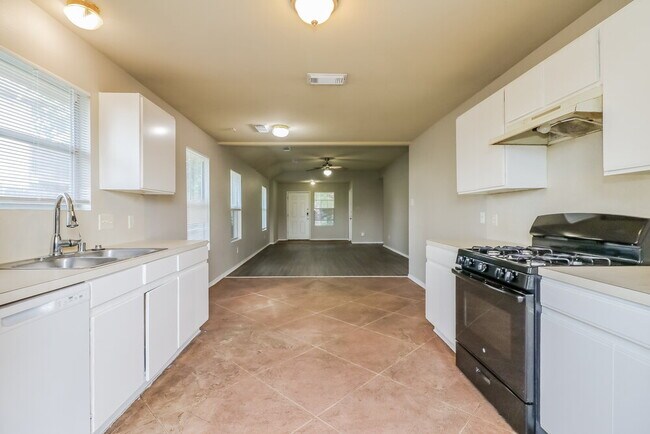 Building Photo - 12531 Roxdale Ridge Dr