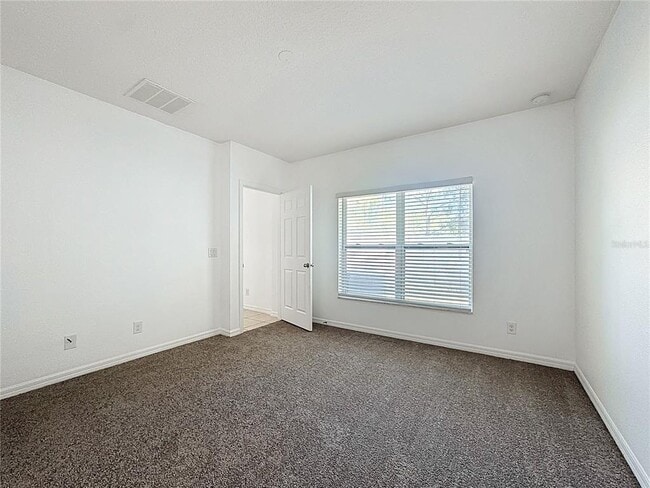 Building Photo - 662 Vitoria Rd