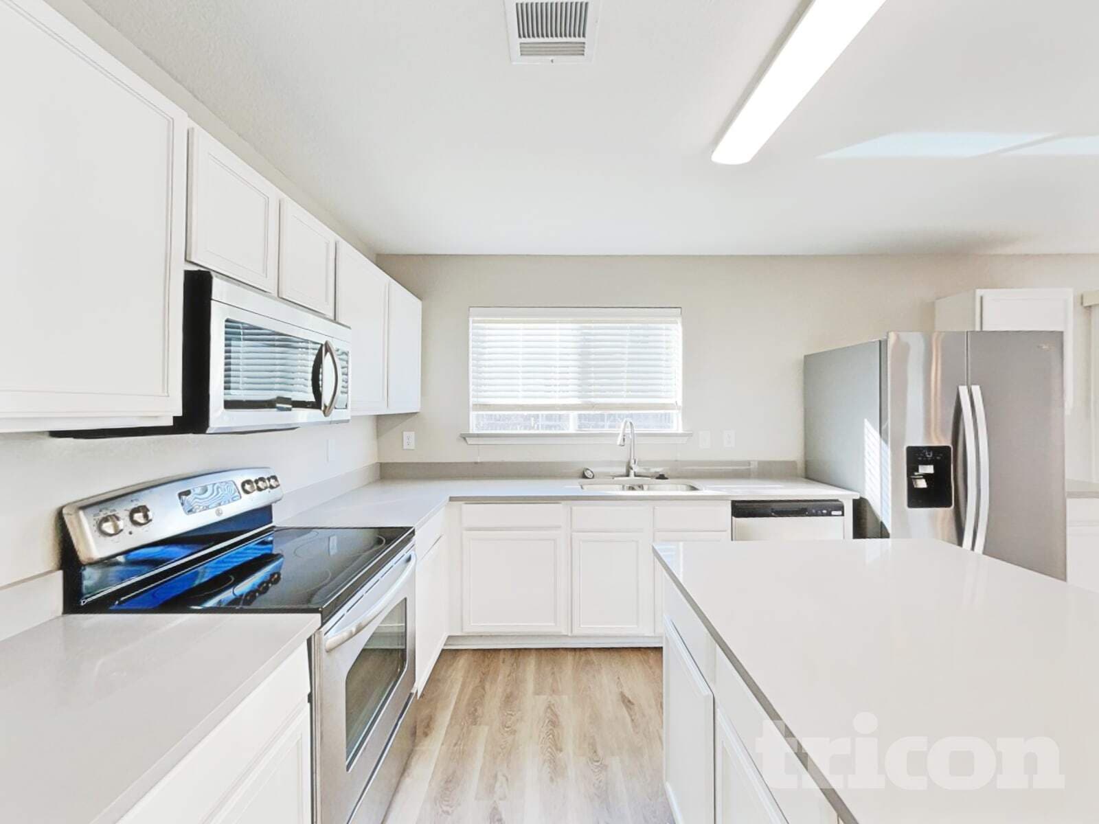 Building Photo - 156 Jefferson Dr