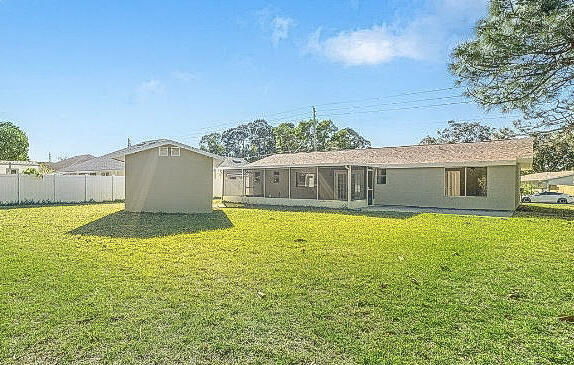 Building Photo - 643 NW Grenada St