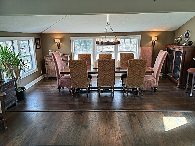 Building Photo - 14949 Hook Hollow Rd