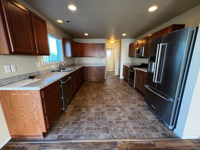 Building Photo - Dupont 3 bedroom Home for Rent