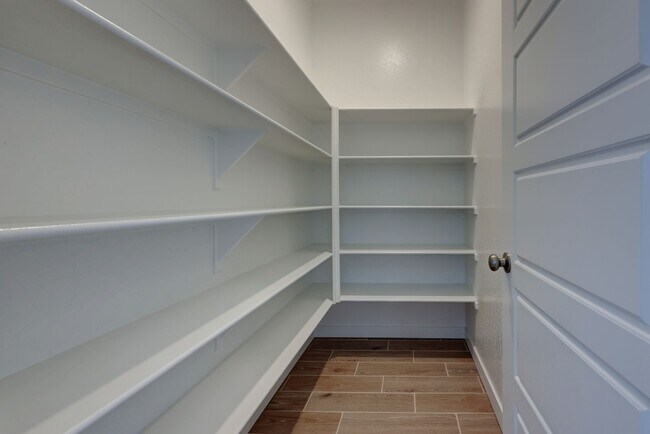 Building Photo - Brand New Home