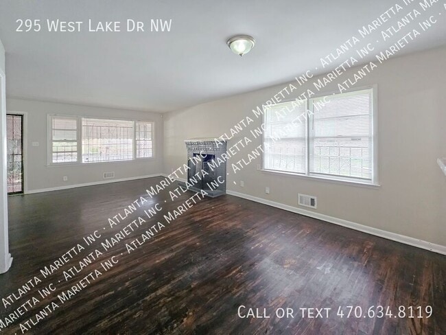 Building Photo - 295 W Lake Dr NW