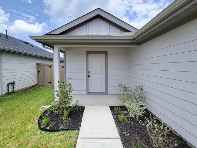 Building Photo - 14316 Leafy Willow Dr
