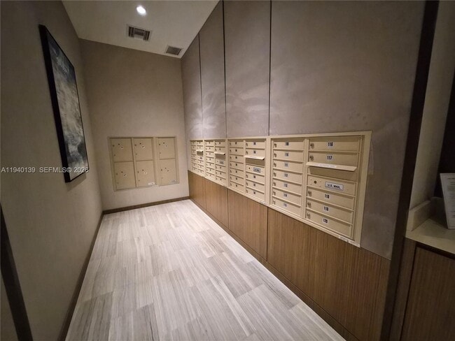 Building Photo - 5350 NW 84th Ave