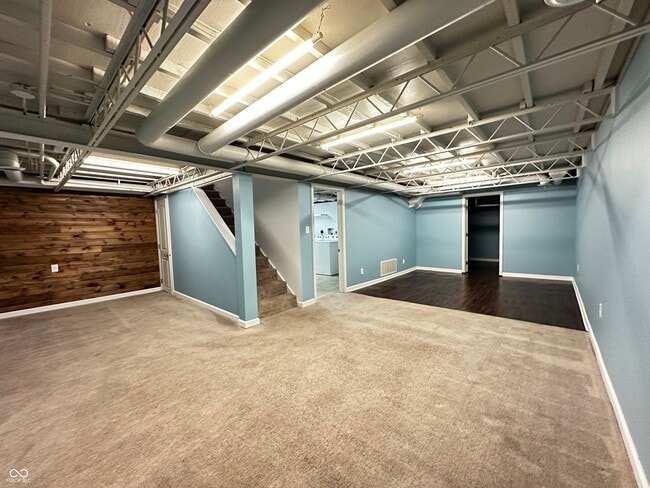 Building Photo - 5640 Crittenden Ave