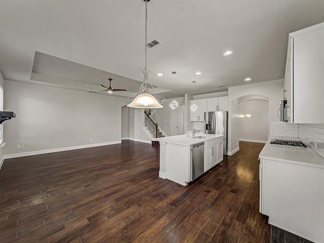 Building Photo - 3448 Canyon Lake Dr