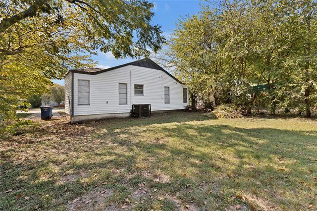 Building Photo - 2245 E Overton Rd