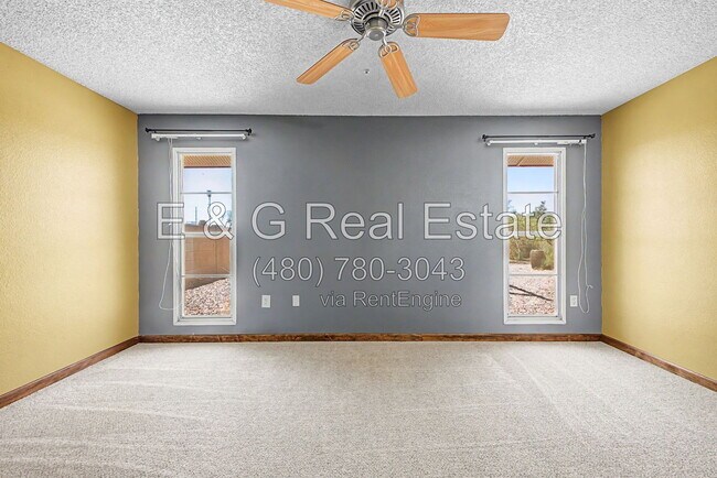 Building Photo - 9847 W Wrangler Dr