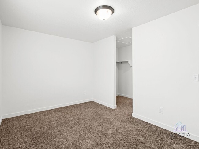 Building Photo - Modern 3BR Apt with Attached Garage & Stunning Mountain Views – Vineyard, UT