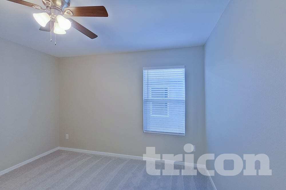 Building Photo - 911 Ponderosa Ln