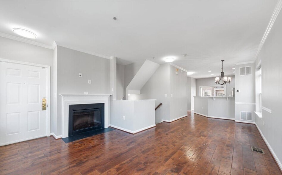 Building Photo - 5529 Lanier Ave