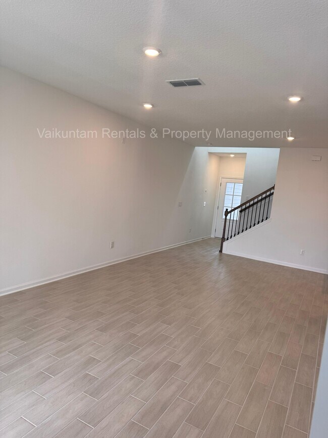 Building Photo - 91 Silver Myrtle Ct