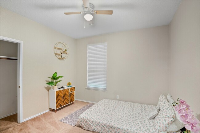 Building Photo - 8101 Kurgan Trail