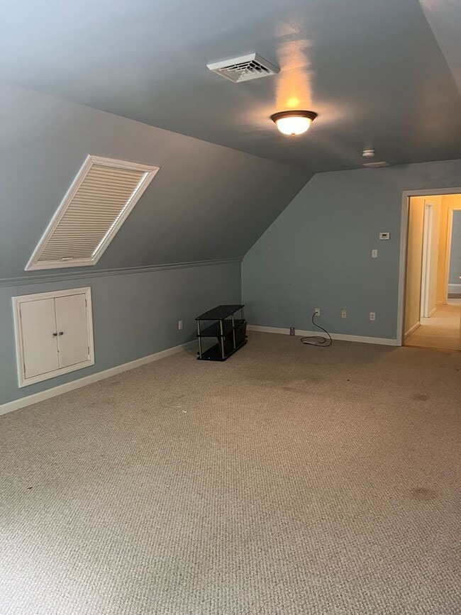 Building Photo - Private 3/4 BR 2.5Ba in Forestdale area of Sandwhich