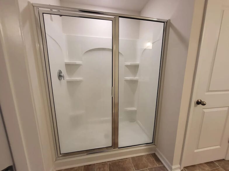 Building Photo - Room in Townhome on Guildford Hill Ln