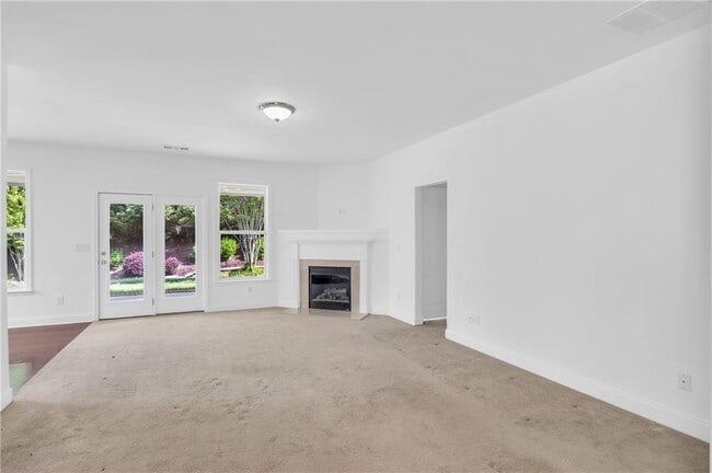 Building Photo - 5480 Beaver Ridge Dr