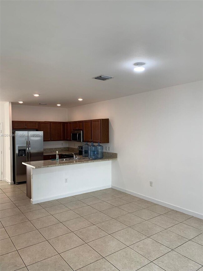 Building Photo - 9333 W 34th Ct