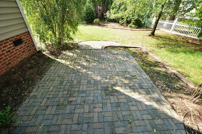 Building Photo - STATELY CUSTOM HOME IN EAGLE HARBOR, ISLE OF WIGHT/CARROLLTON VA!!