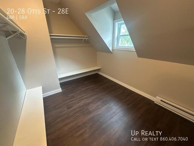 Building Photo - 20-28 Otis St-28E