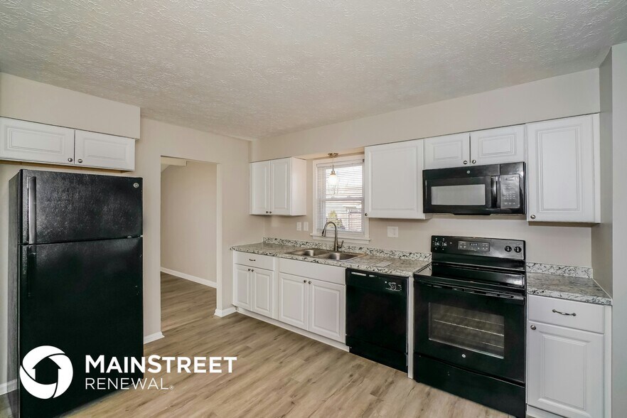 Building Photo - 8000 Cloverport Ct