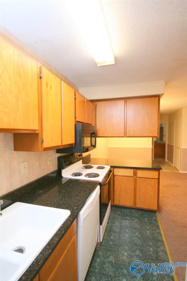 Building Photo - 6644 Willow Pointe Dr NW