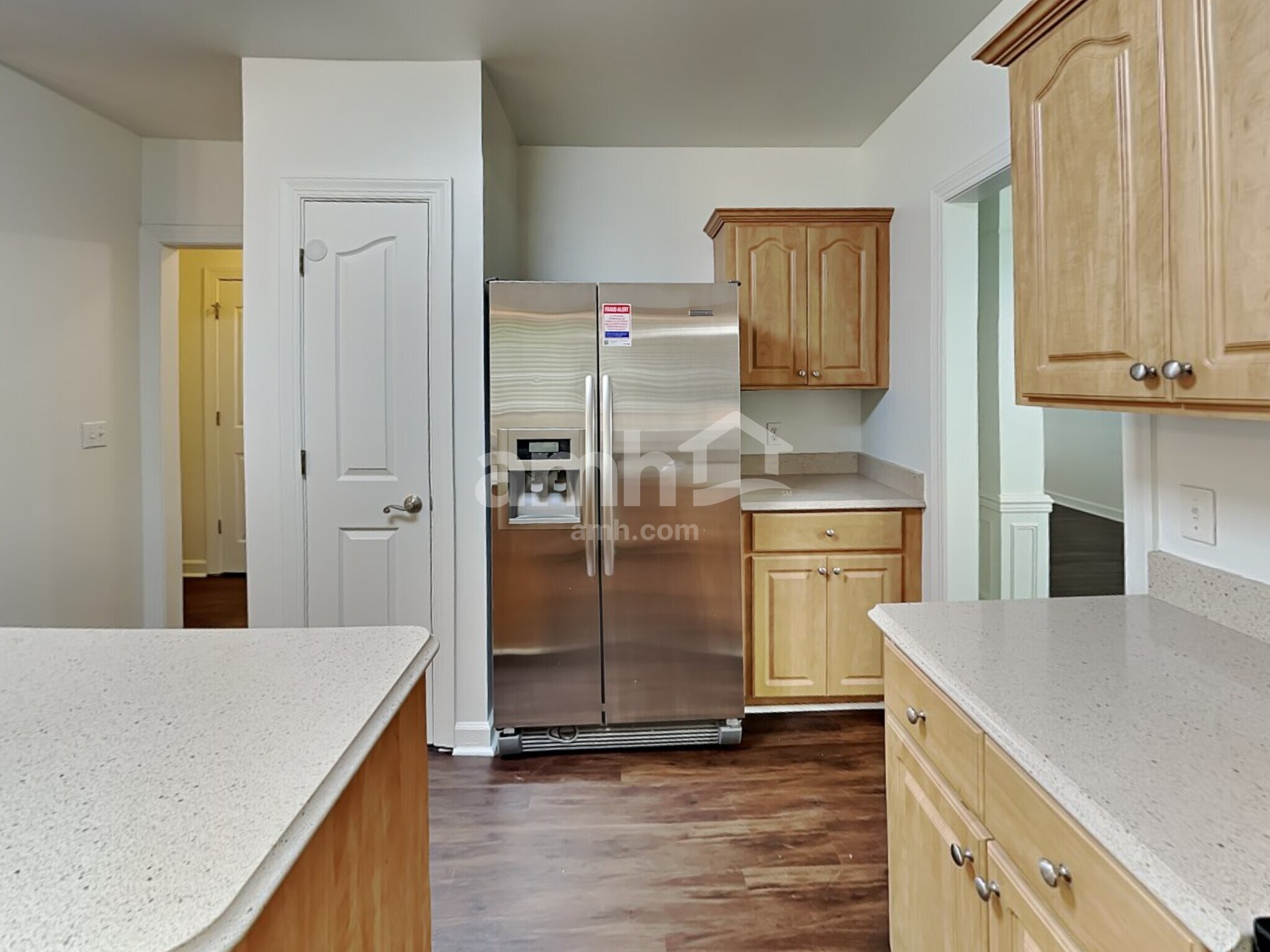 Building Photo - 5802 Swanston Dr