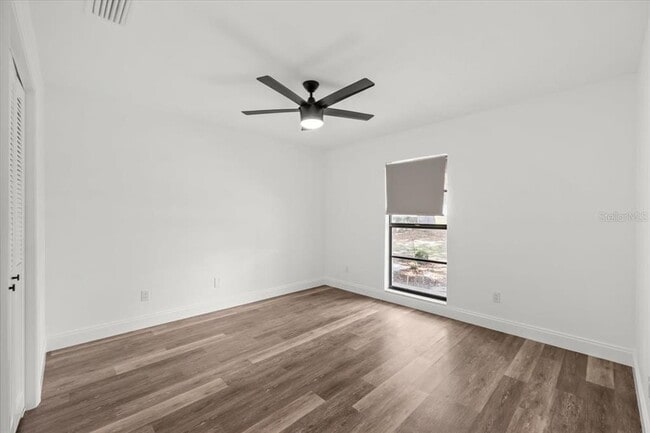 Building Photo - 11218 Creek View Dr