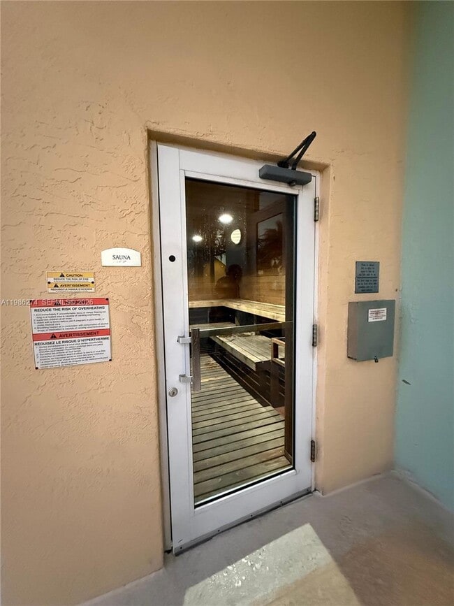 Building Photo - 2475 Brickell Ave