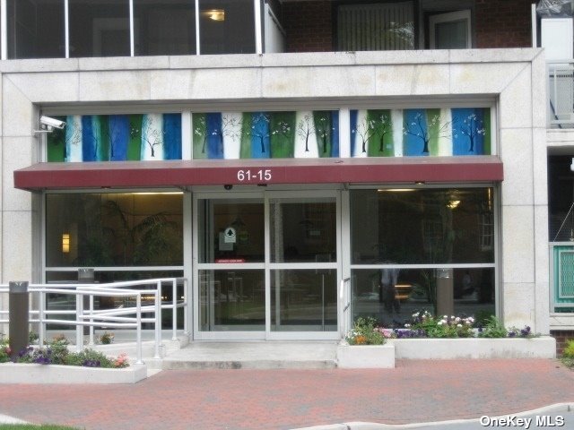 Building Photo - 61-15 98th St