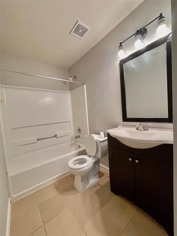 Building Photo - 10218 Cades Creek Ct