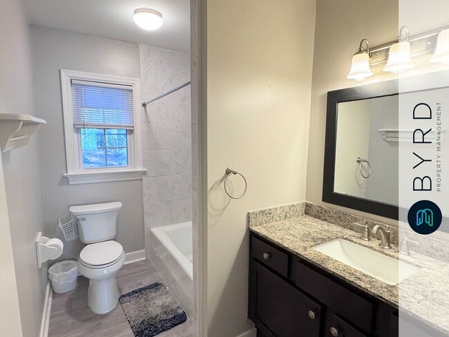 Building Photo - 5000 Jessup Rd