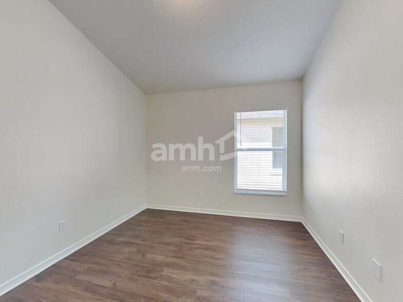 Building Photo - 1703 Boggy Oak Ln