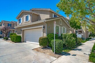 Building Photo - COMING SOON! Charming 3-Bedroom Home in Va...