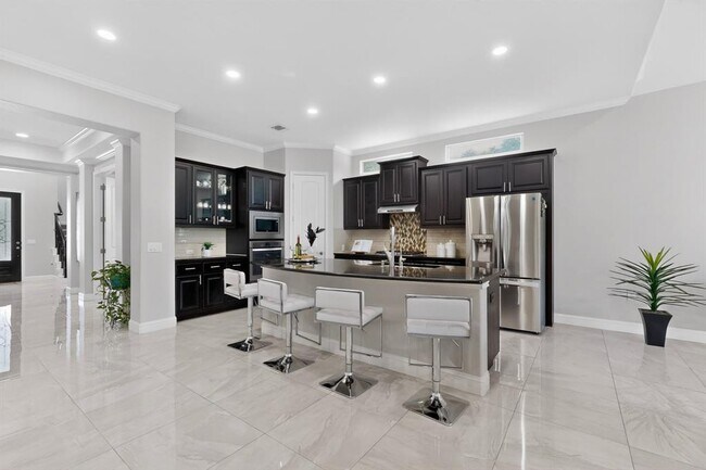 Building Photo - 13900 Tyburn Trail