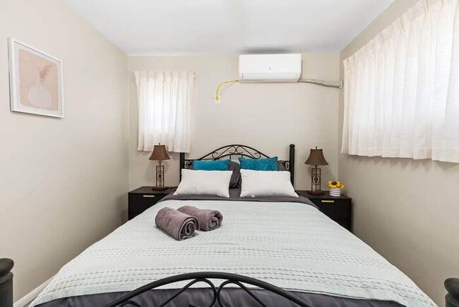 Building Photo - Cozy 2BR Home with Bright Interior & Relaxing Patio