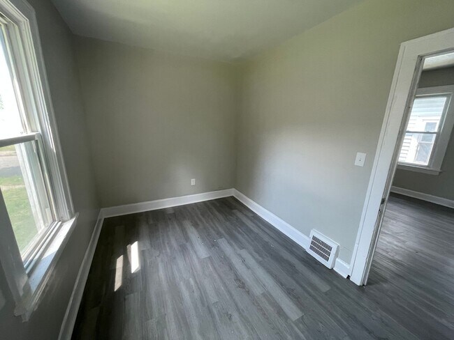 Building Photo - SECTION 8 and EDEN Accepted! Spacious, Newly Renovated 4-Bedroom Home!!