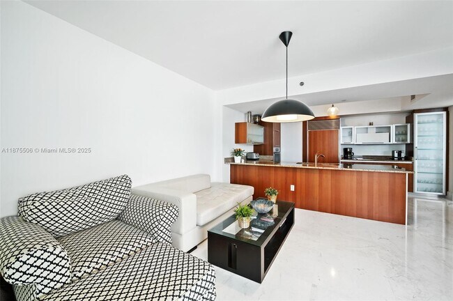 Building Photo - 17201 Collins Ave