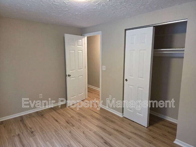 Building Photo - 3623 Bolamo Dr