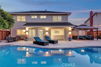 Building Photo - 1591 Pegasus St