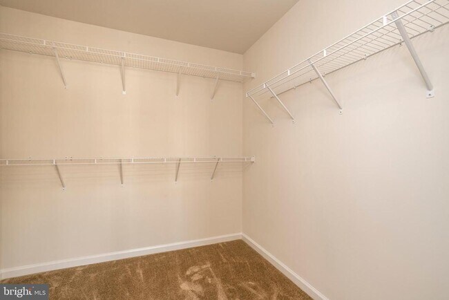 Building Photo - 9 Nicklaus Dr