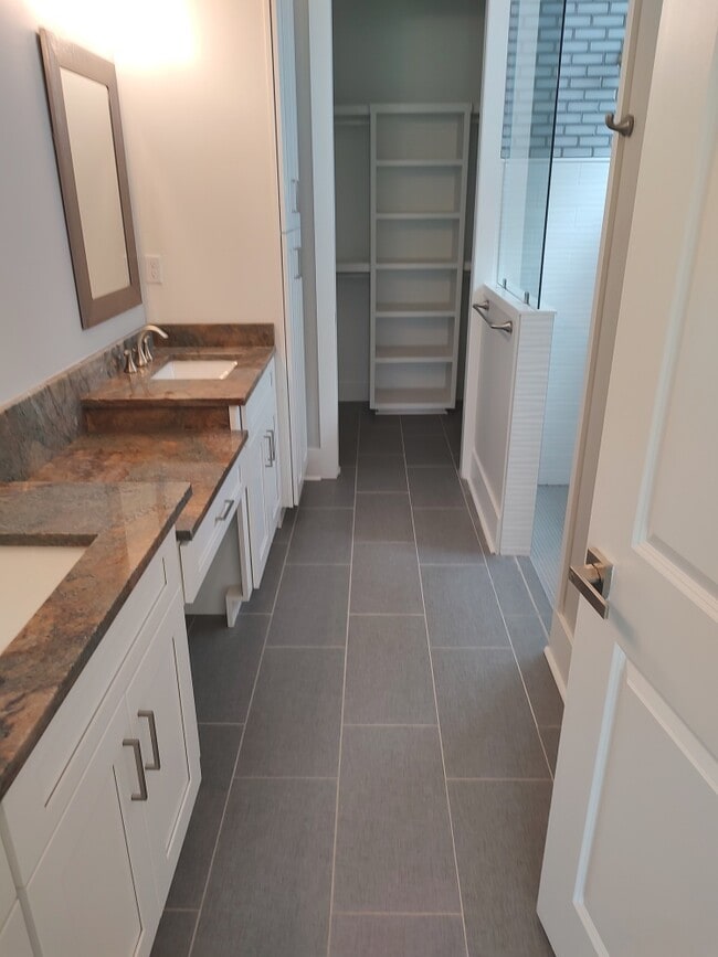 Building Photo - 4088 Biltmore Ave