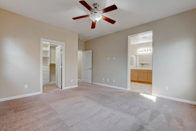 Building Photo - 1067 Fish Pond Ave