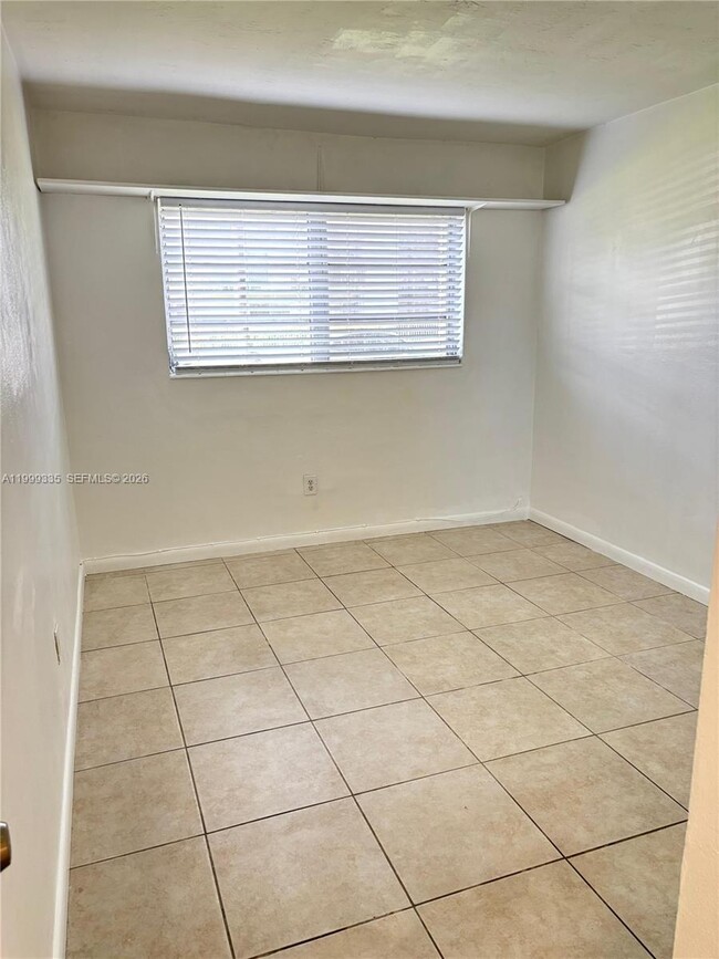 Building Photo - 7410 SW 82nd St